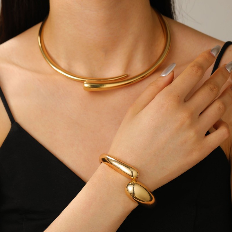 suit Golden Glow Irregular Bracelet