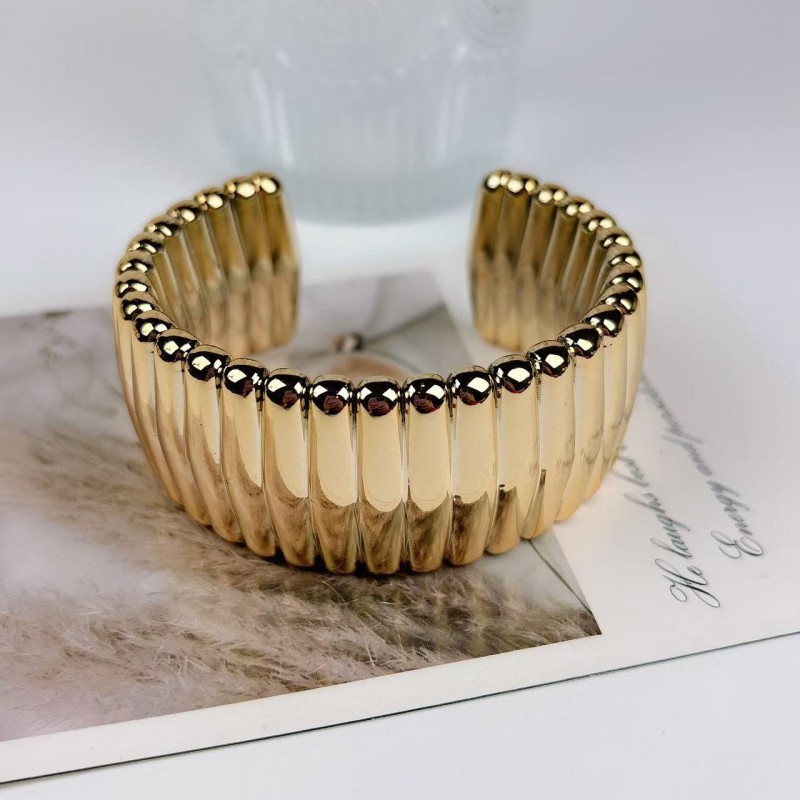 Wave Shape Acrylic Open Bracelet