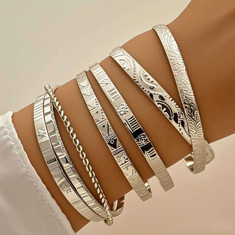 Vintage multi-layered diamond pattern bracelet