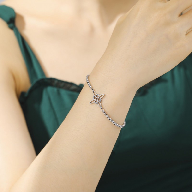 Witch knot S-shaped double hole pendant box chain stainless 
