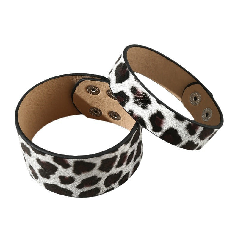 Leopard Pattern Leather Rivet Bracelets